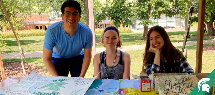 Students from MSU Geography Club tabling at new student welcome event.
