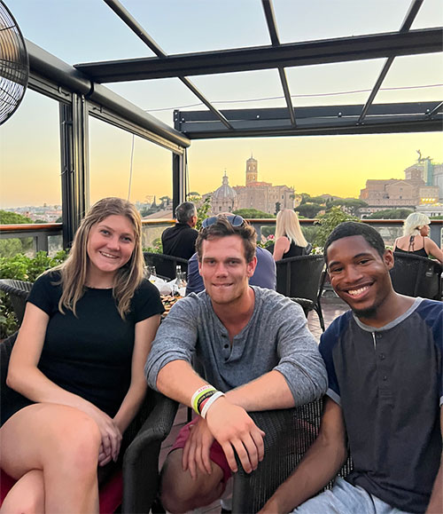 Education Abroad Students Encourage Peers to Study Arts, Culture and Urban Sustainability in Rome
