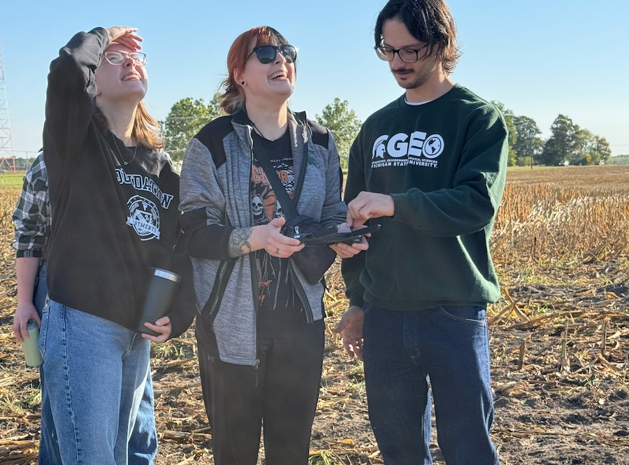 Amber Hazel flying drone during a demo by Leo Baldiga in GEO 325